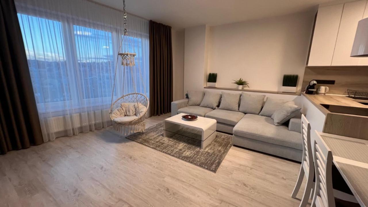 2 Room Apartment, With A View Of The Castle Bratislava Exterior photo